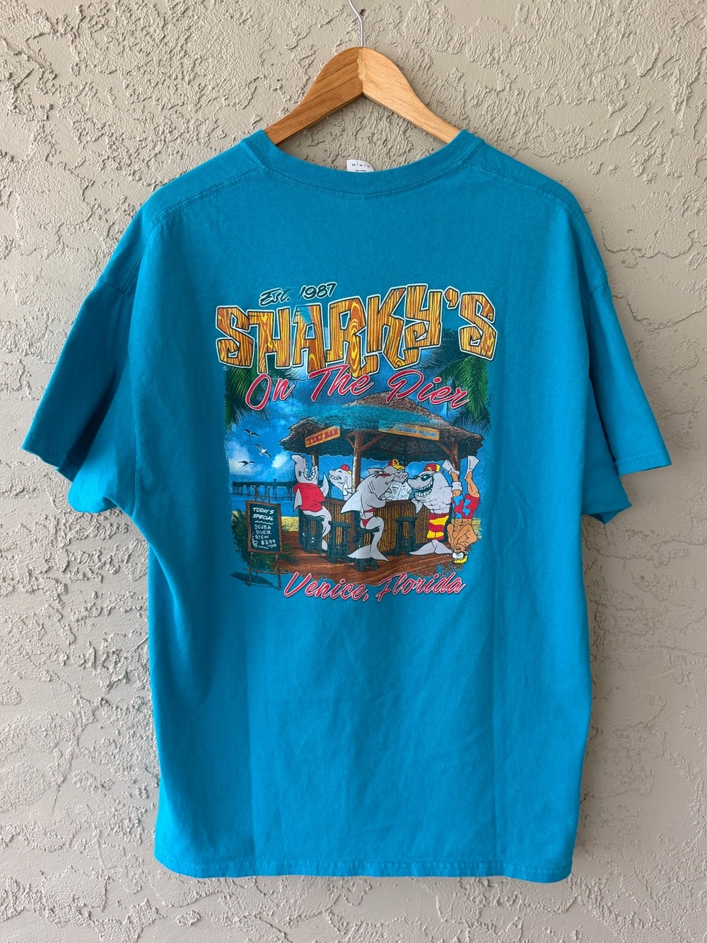 Sharky’s On The Pier Venice Florida Shark Graphic T-Shirt XL